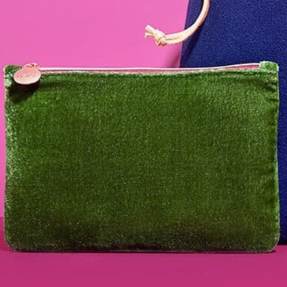 3/$10 Ipsy Glam Bag New November Forest Green Shiny Velvet Gold Zip Makeup Bag - Picture 1 of 8